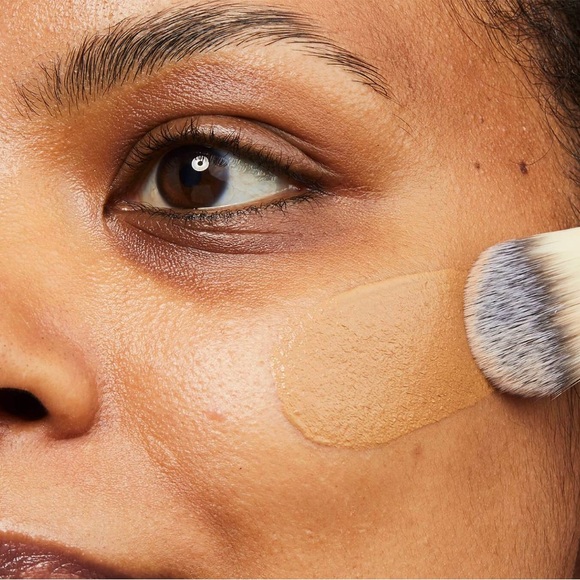 BNWT No7 Lift & Laminate Triple Action Serum Foundation - Picture 13 of 14